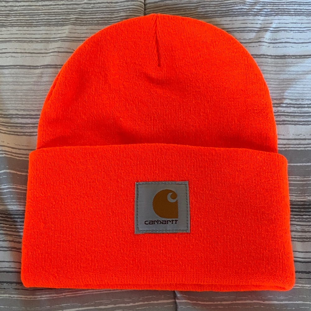 NWOT Carhartt beanie